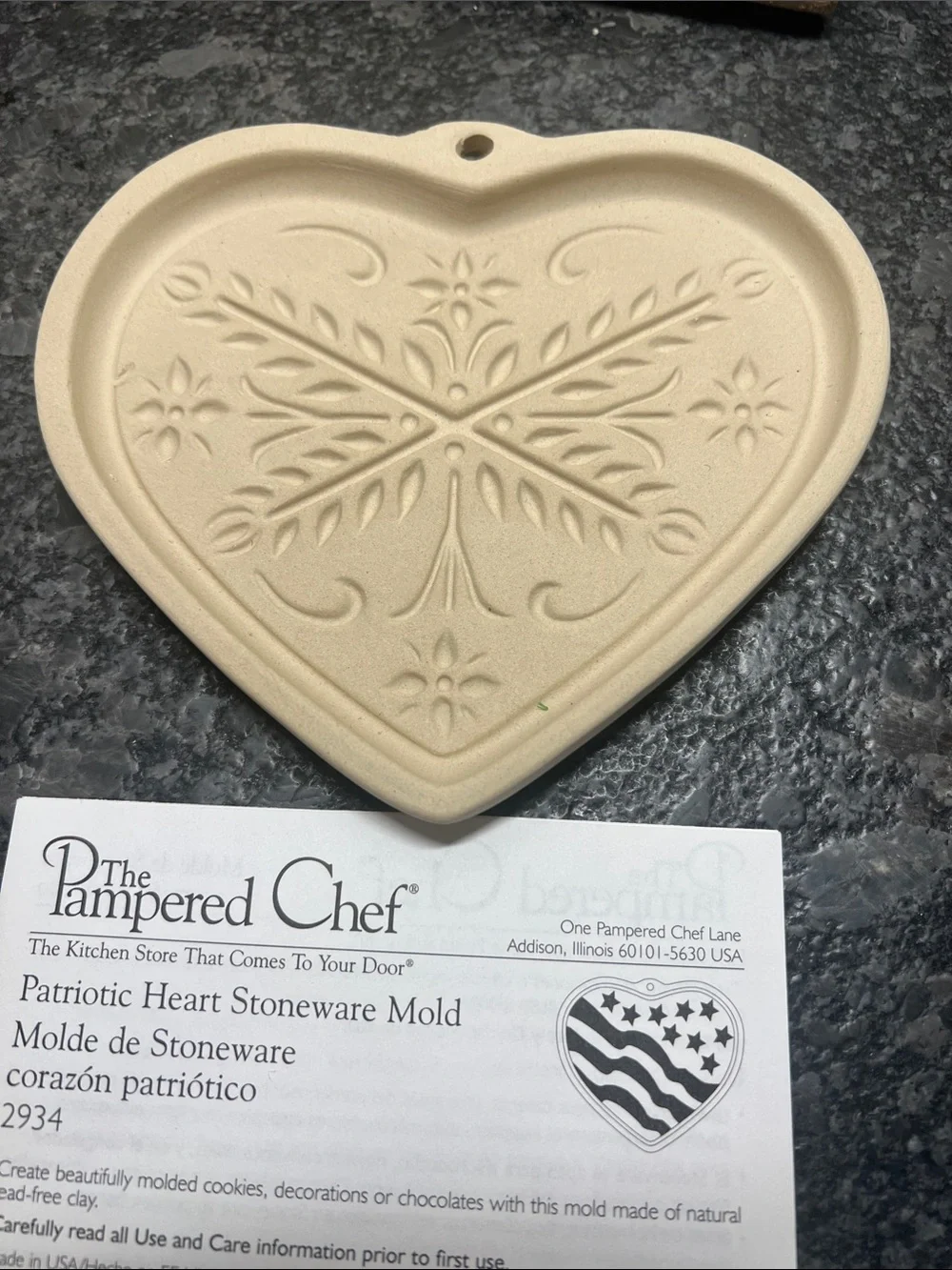 The Pampered Chef Anniversary Heart Cookie Mold